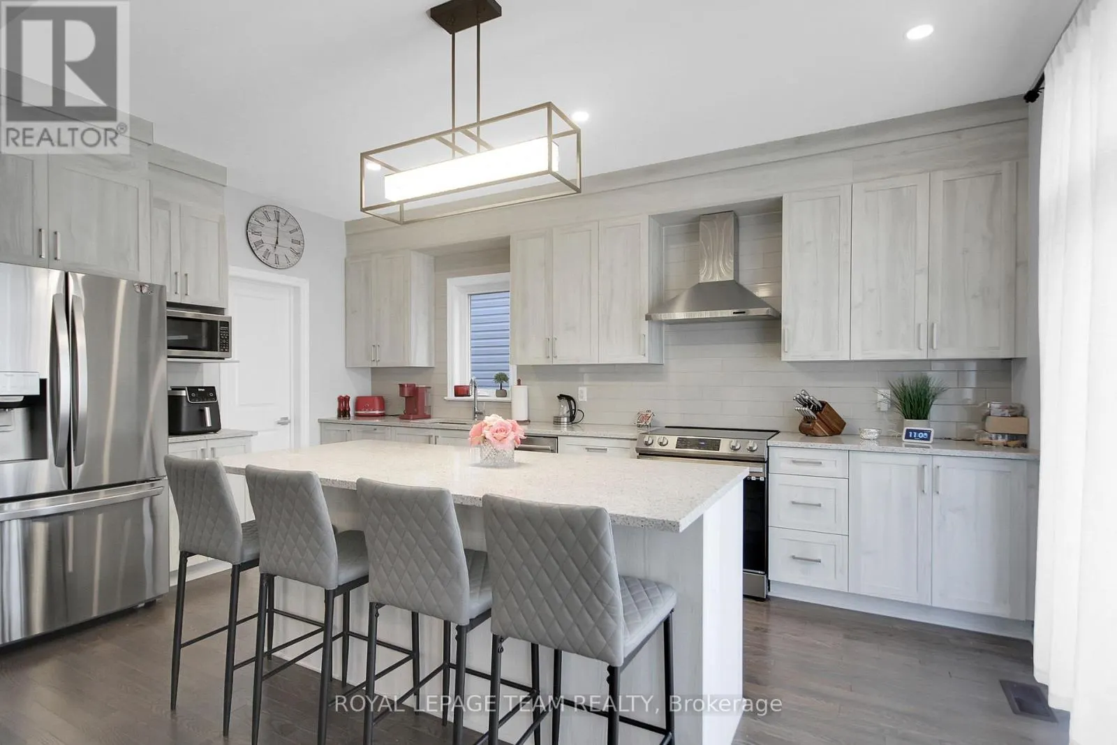 961 BECKTON HEIGHTS W