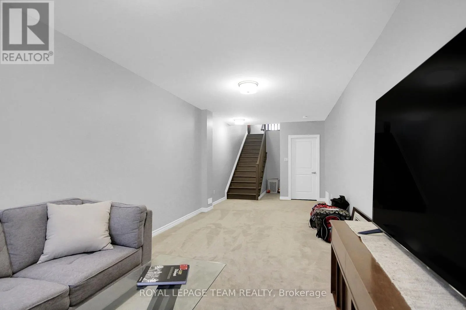 961 BECKTON HEIGHTS W