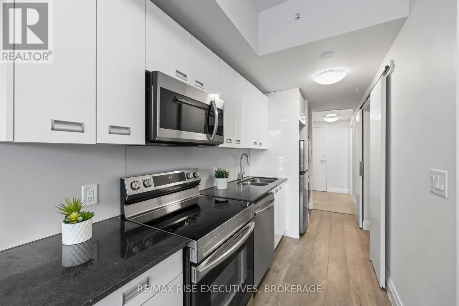 515 - 652 PRINCESS STREET, #515