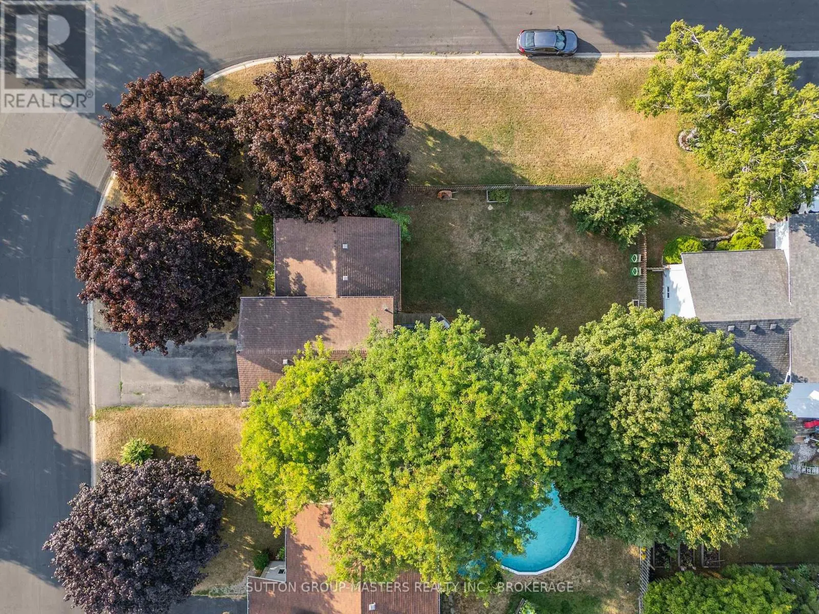 66 NICHOLSON CRESCENT