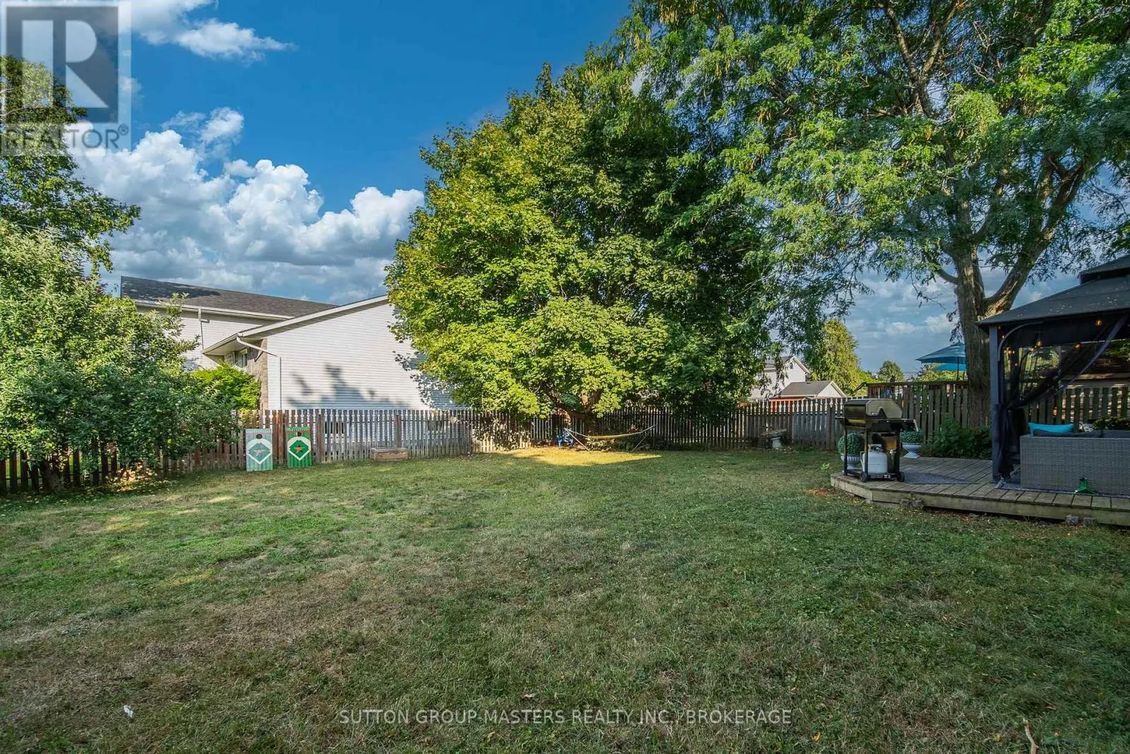66 NICHOLSON CRESCENT