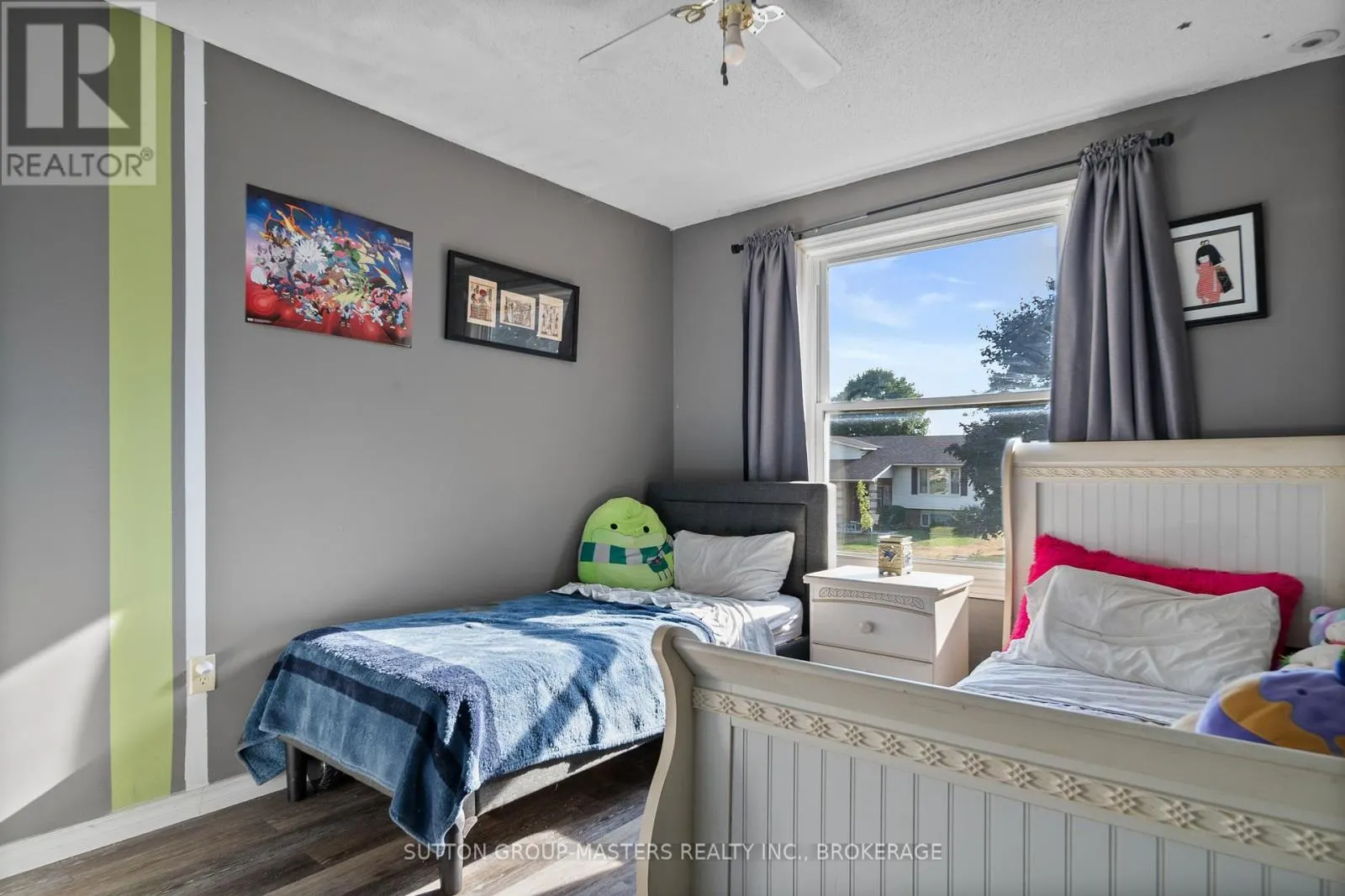 66 NICHOLSON CRESCENT