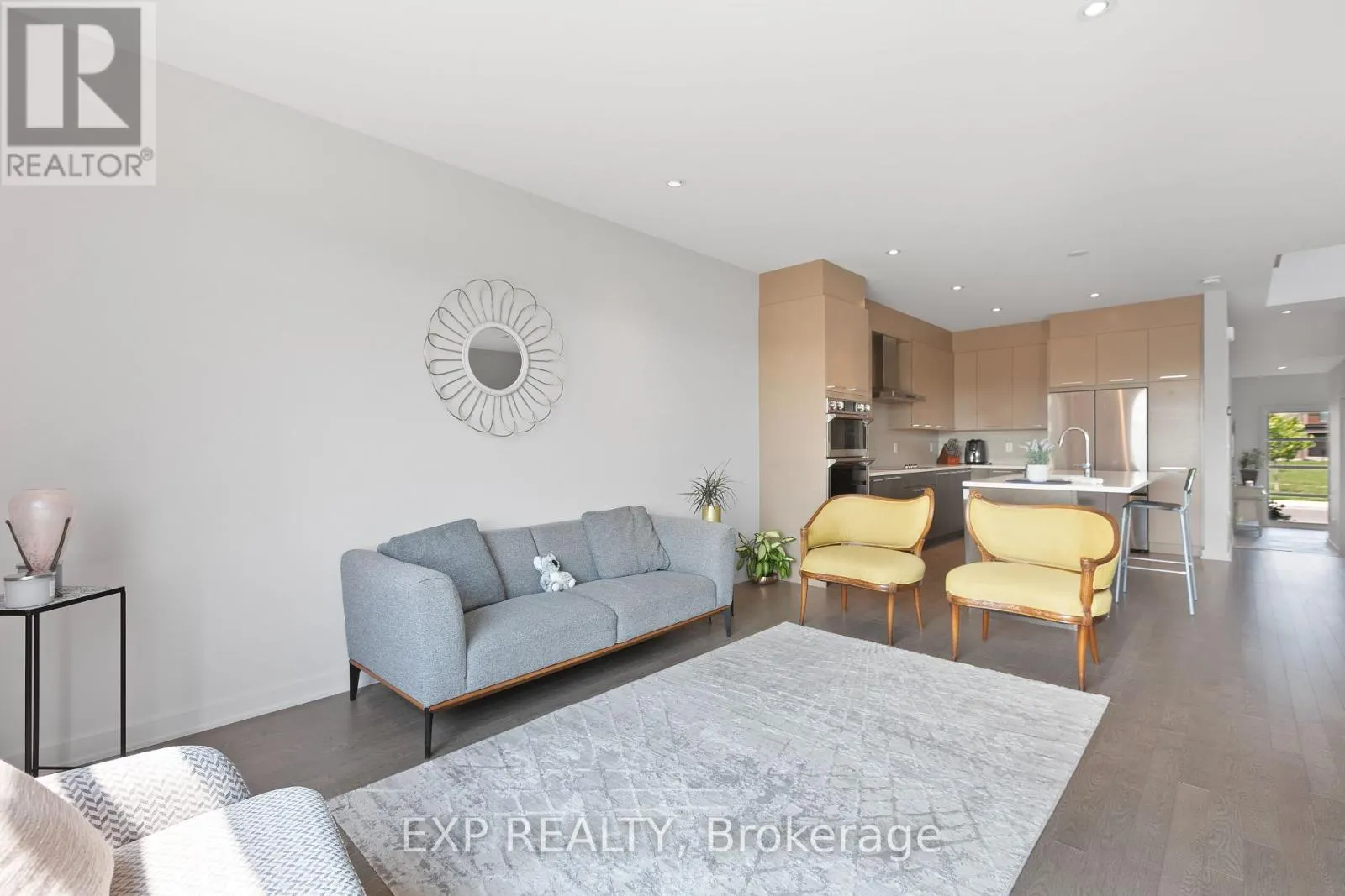 244 SHUTTLEWORTH DRIVE
