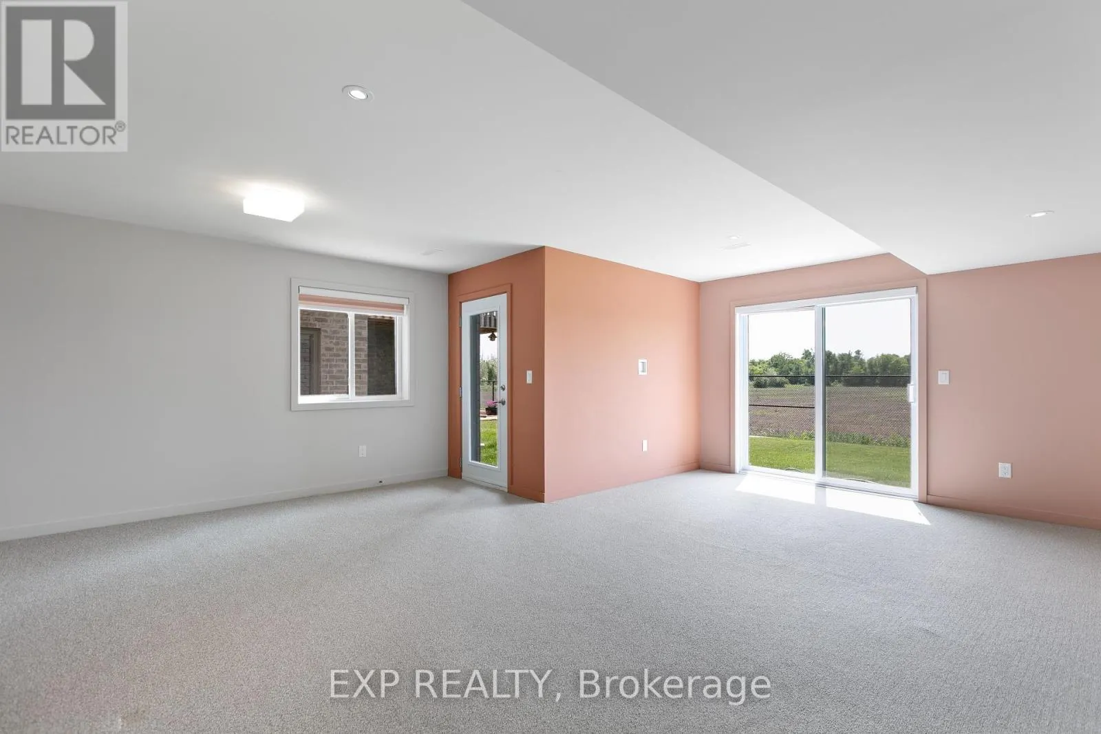244 SHUTTLEWORTH DRIVE
