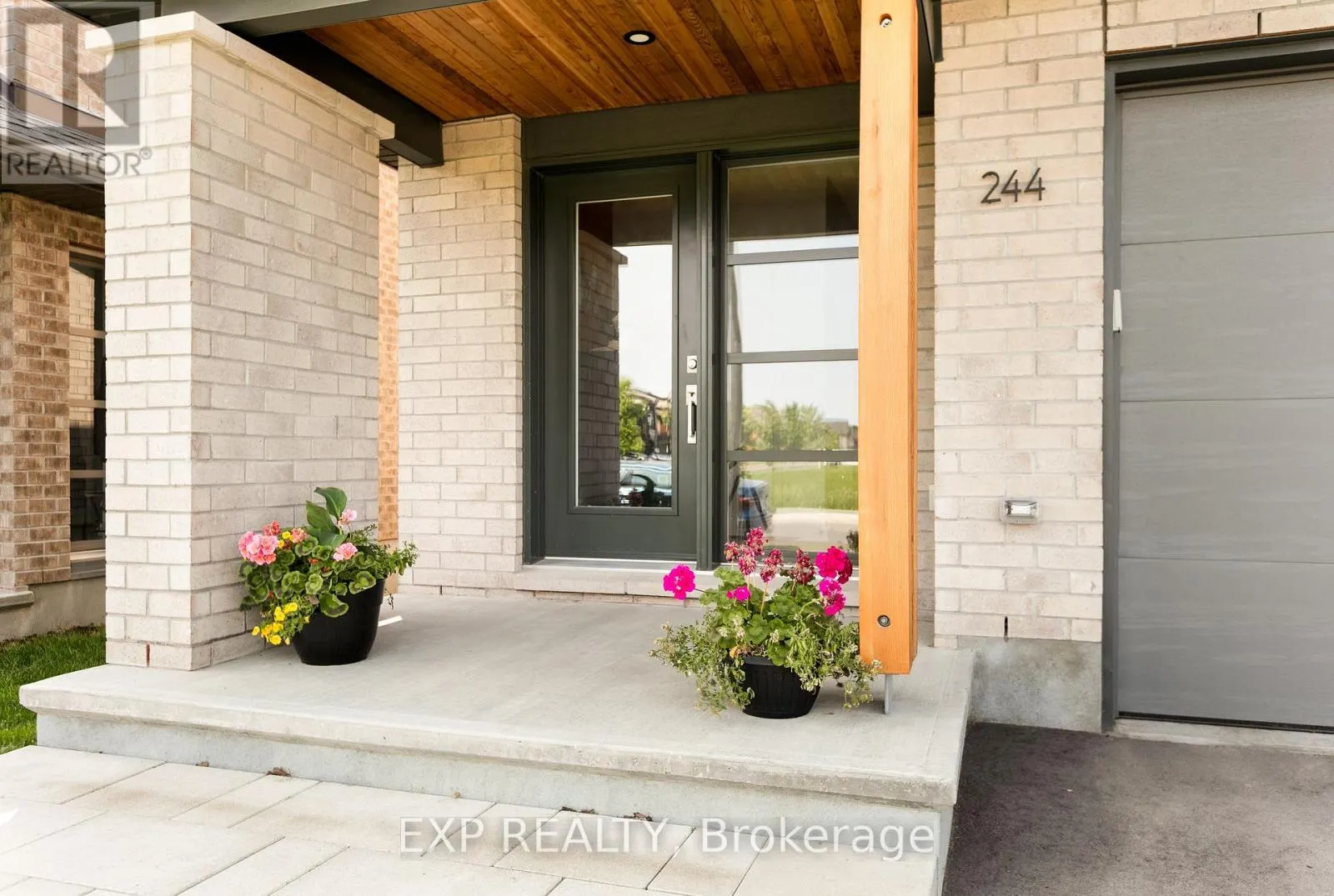 244 SHUTTLEWORTH DRIVE
