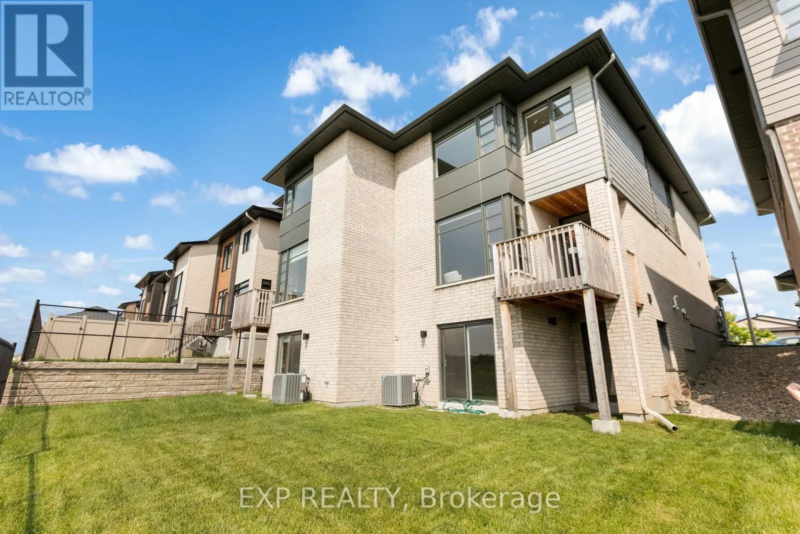 244 SHUTTLEWORTH DRIVE