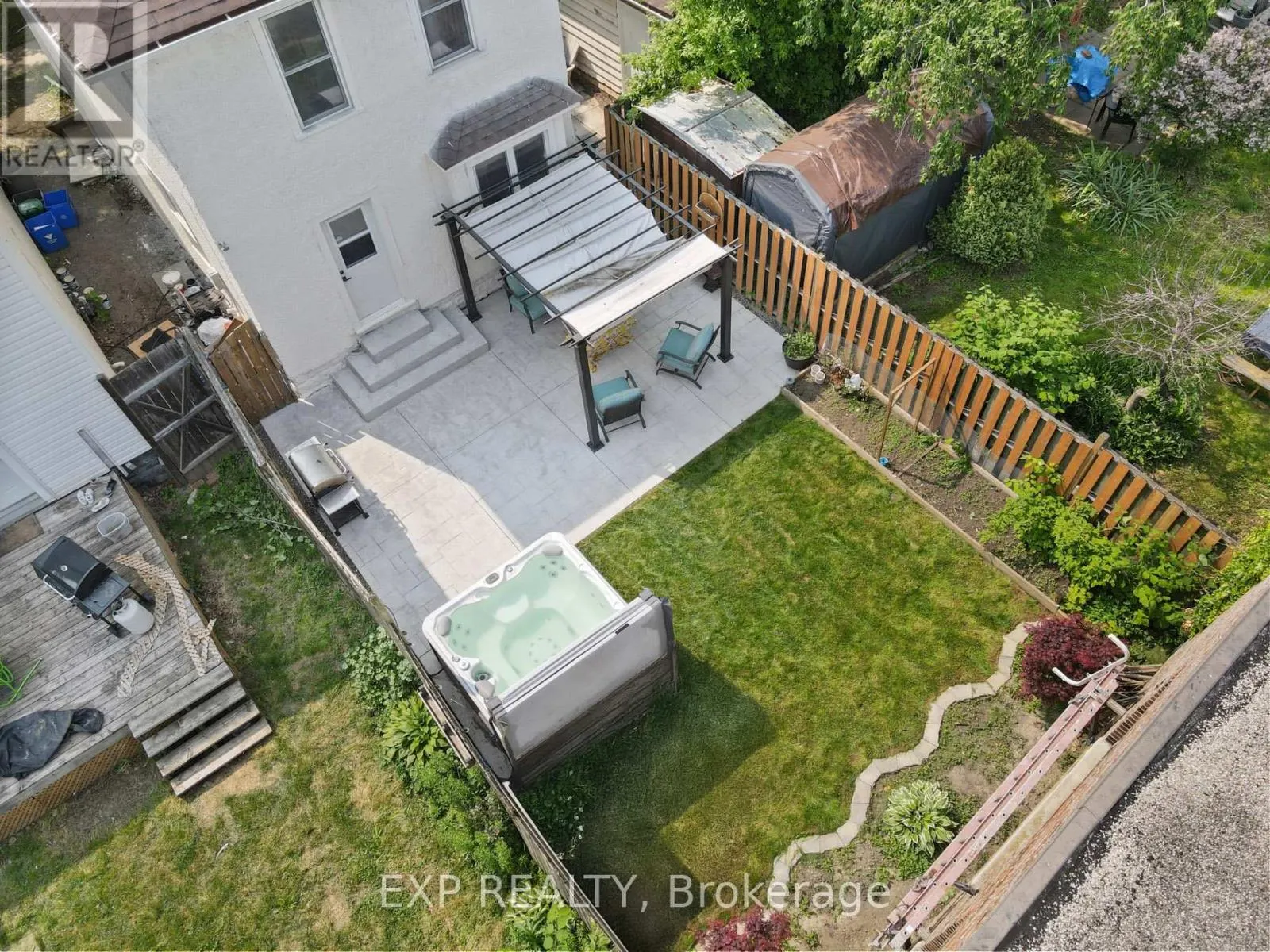4 WILEY STREET