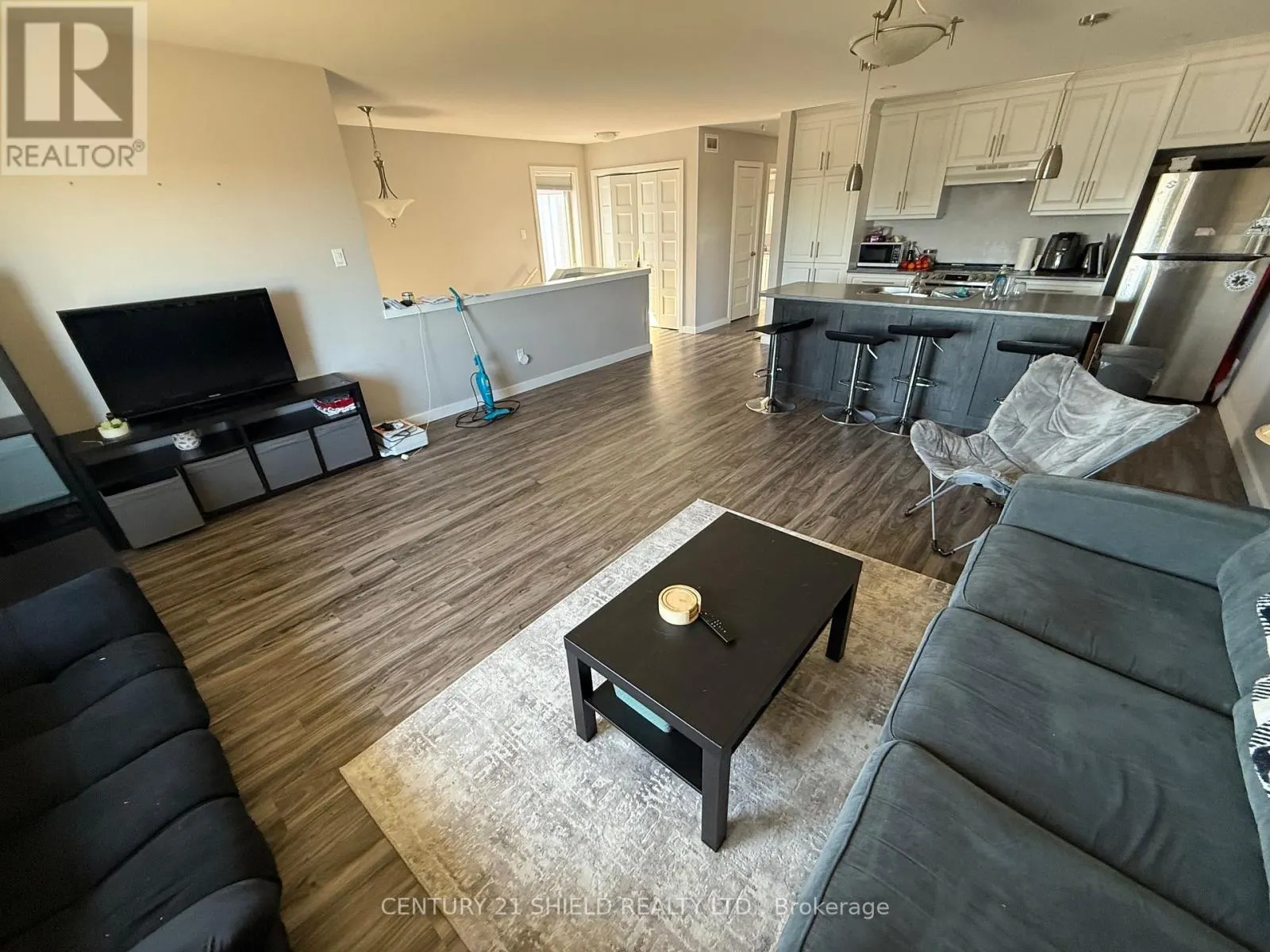 240 GLEN NORA DRIVE