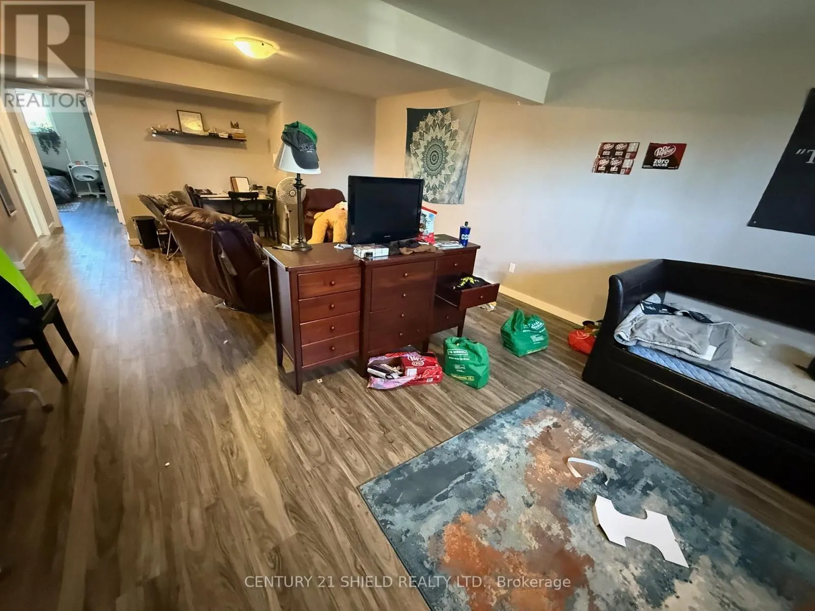 240 GLEN NORA DRIVE