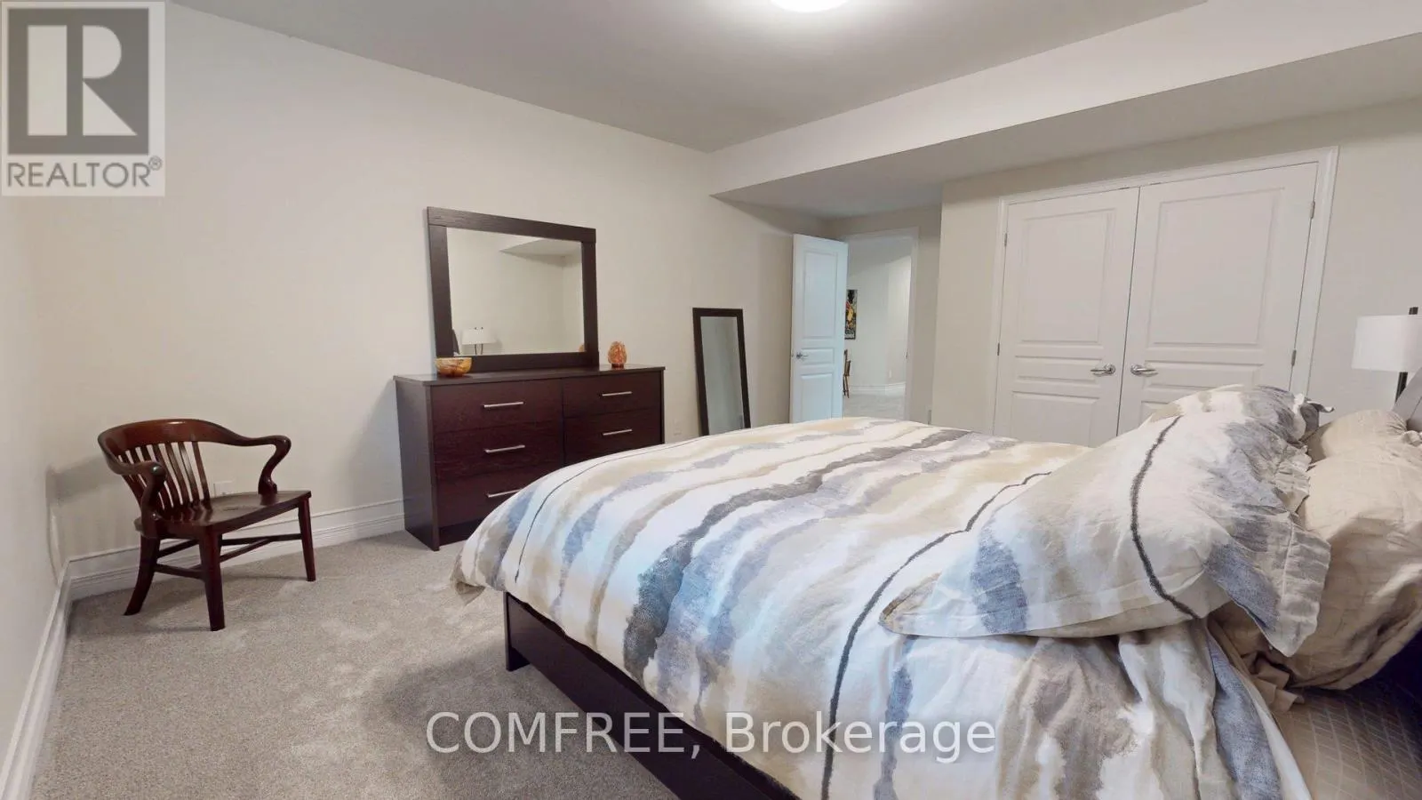176 SOLERA CIRCLE