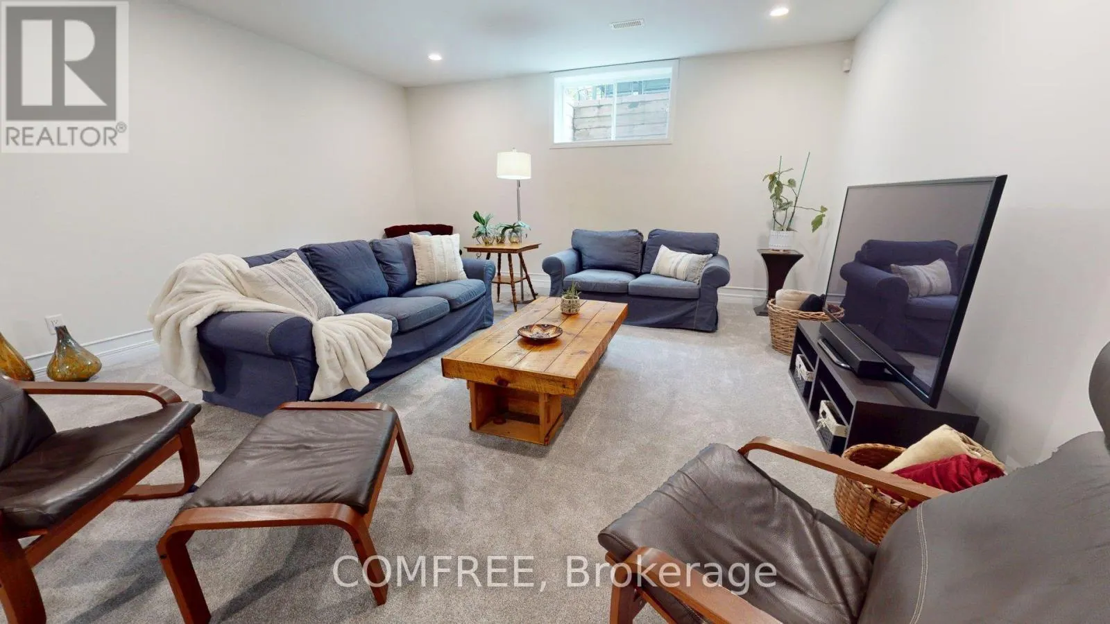 176 SOLERA CIRCLE
