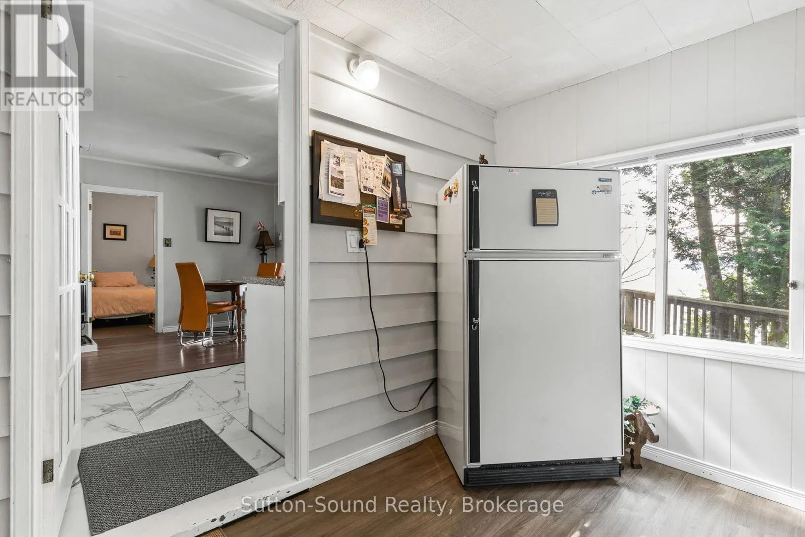 606 MALLORY BEACH ROAD