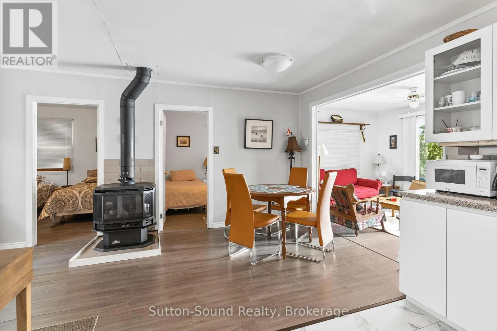606 MALLORY BEACH ROAD