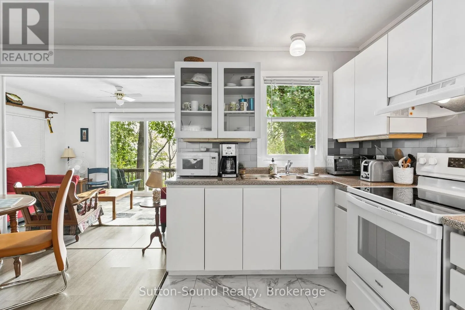 606 MALLORY BEACH ROAD