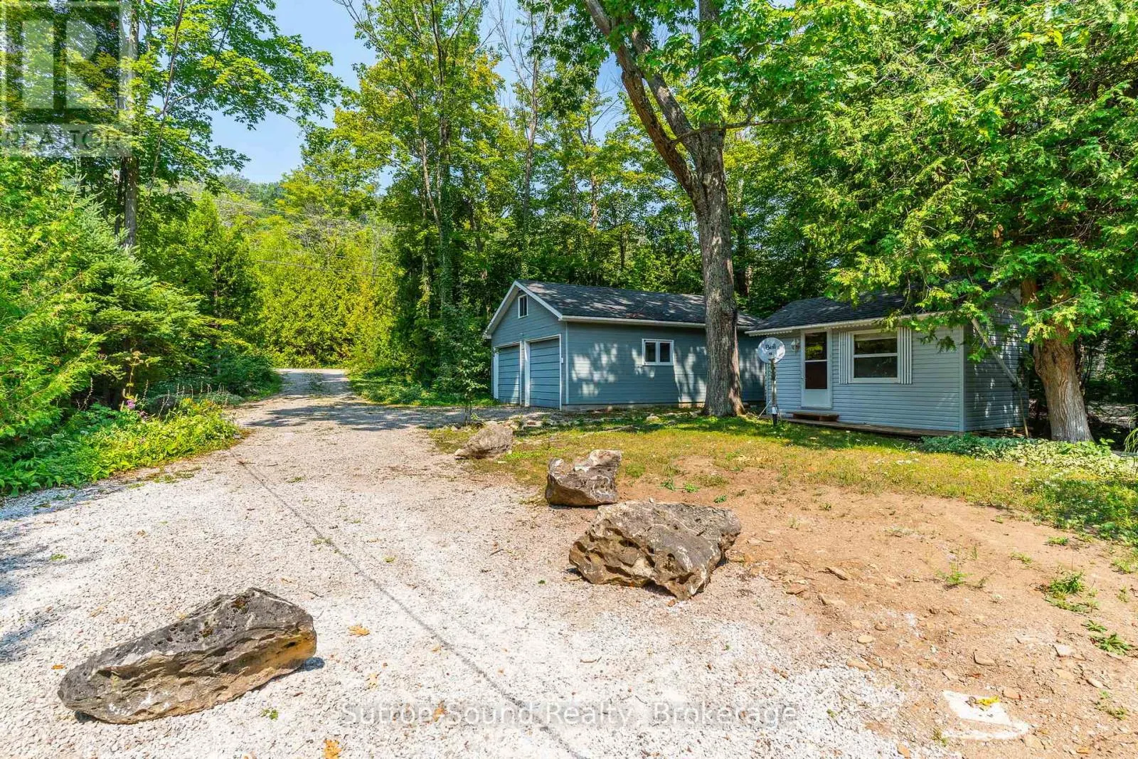 606 MALLORY BEACH ROAD