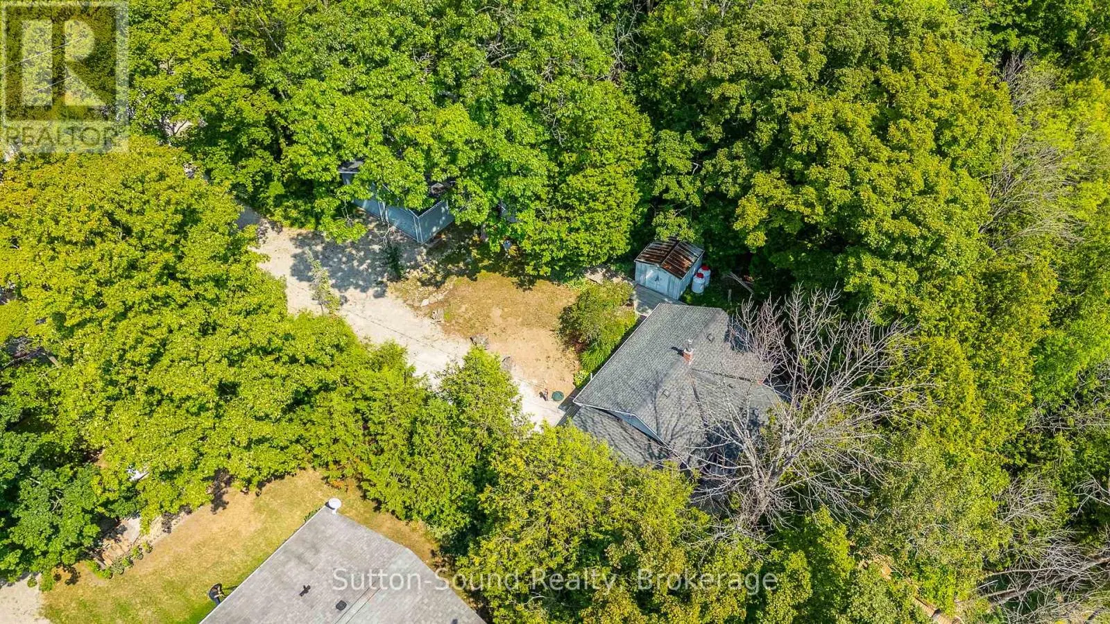 606 MALLORY BEACH ROAD