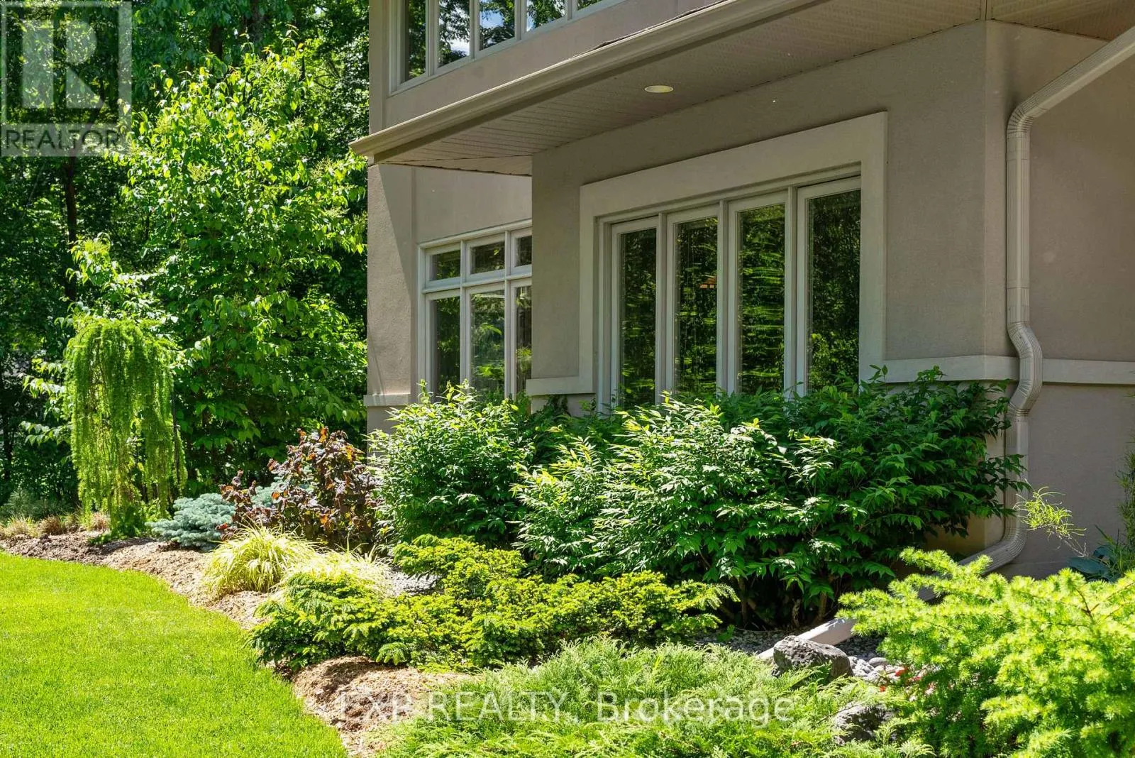 5759 QUEENSCOURT CRESCENT