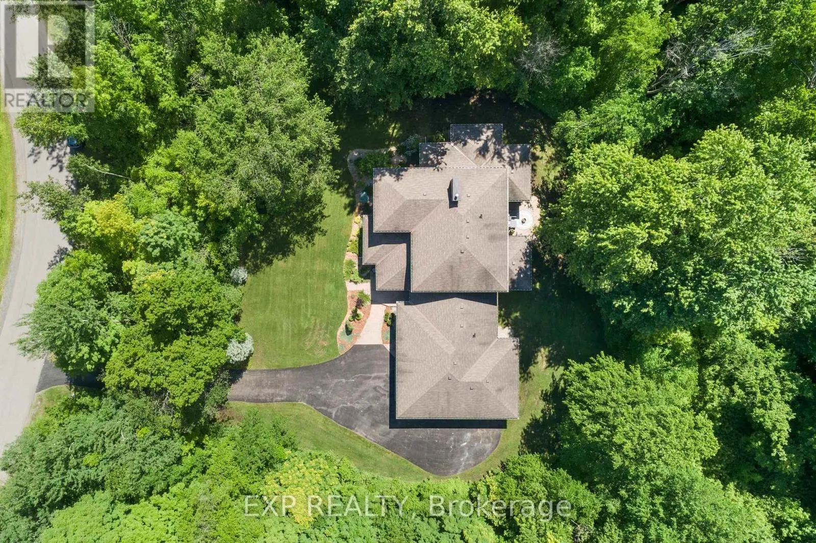 5759 QUEENSCOURT CRESCENT