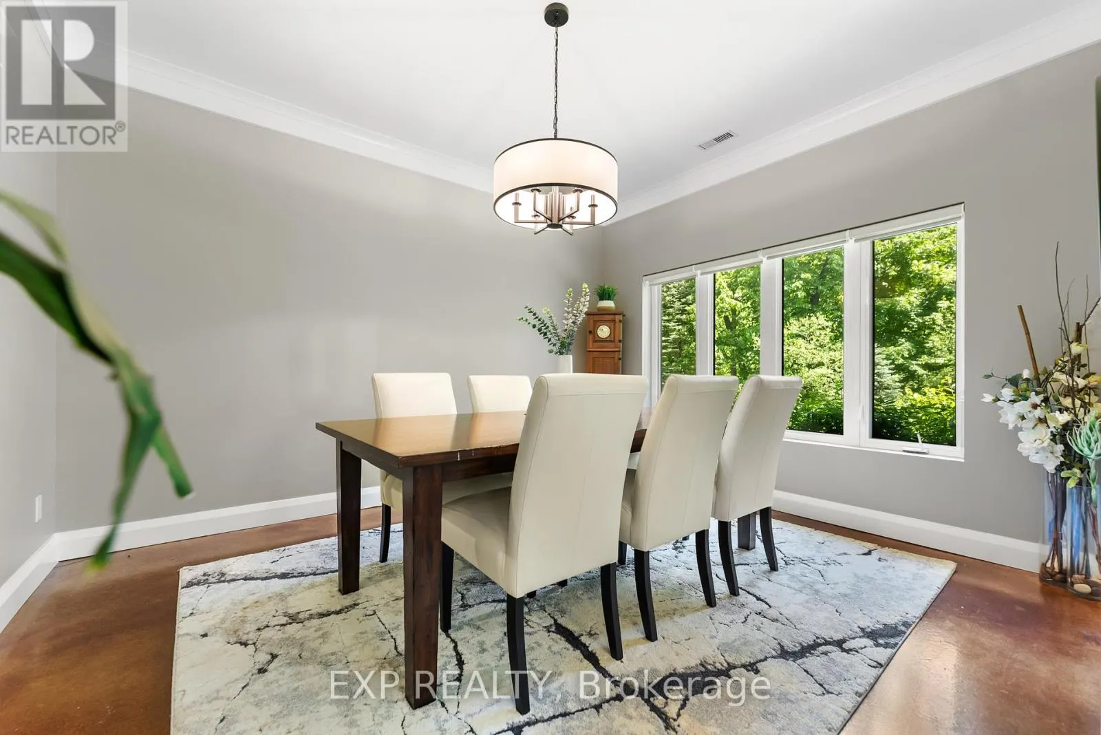 5759 QUEENSCOURT CRESCENT