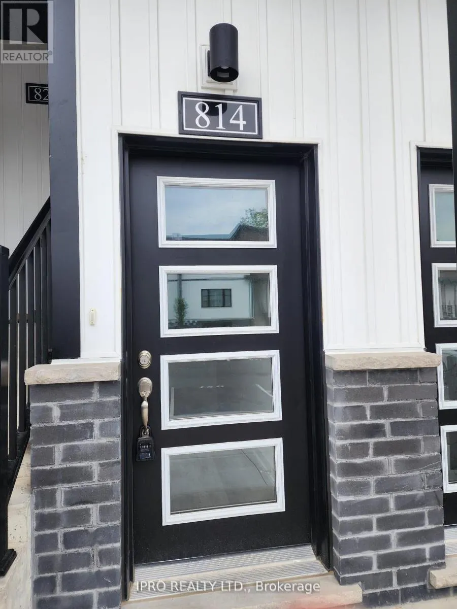 814 - 4263 FOURTH AVENUE