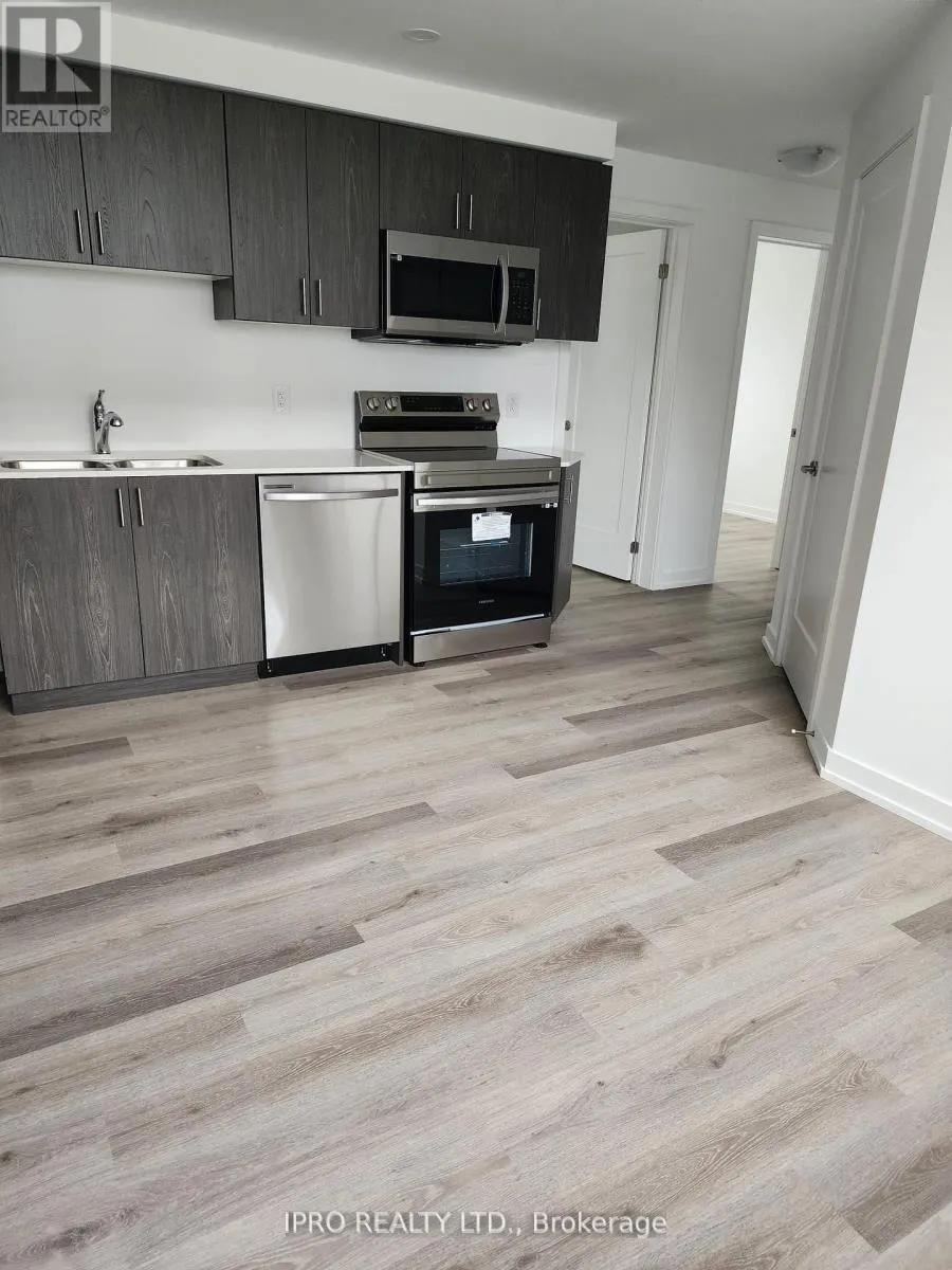 814 - 4263 FOURTH AVENUE