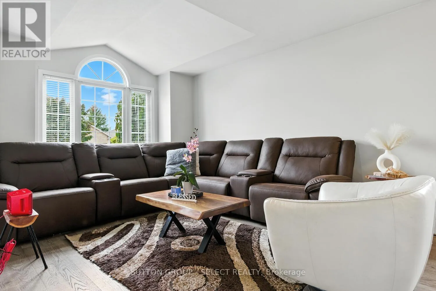 281 ELLERSLIE ROAD