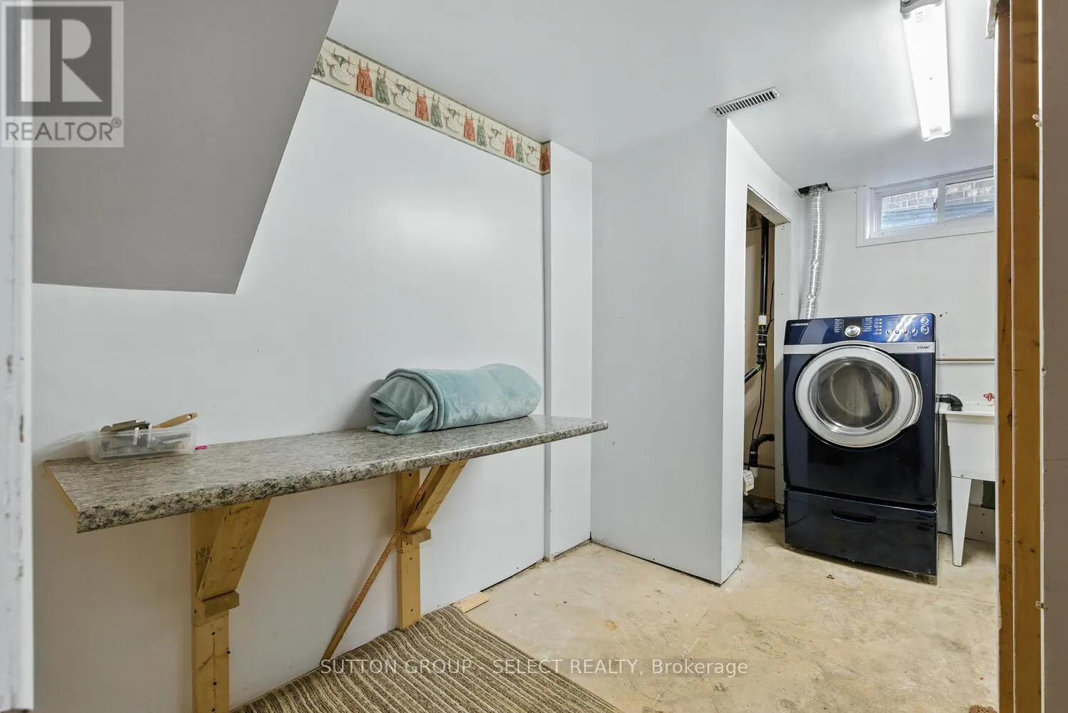 281 ELLERSLIE ROAD