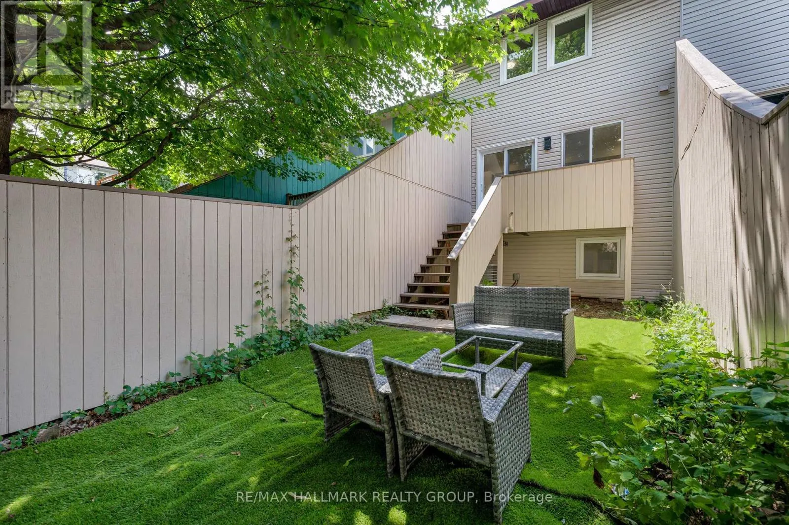 213 BOOTH STREET