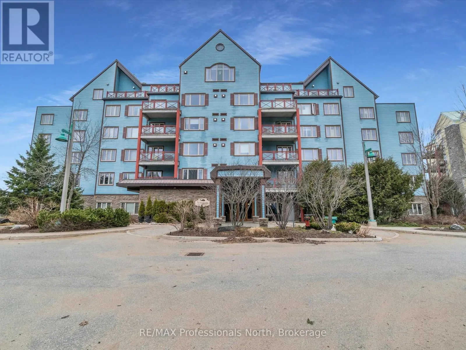 305 - 130 STEAMSHIP BAY ROAD, #305