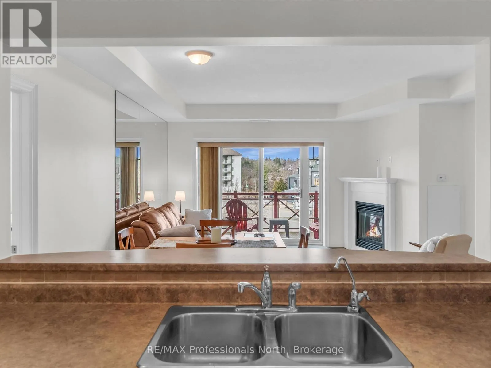305 - 130 STEAMSHIP BAY ROAD, #305