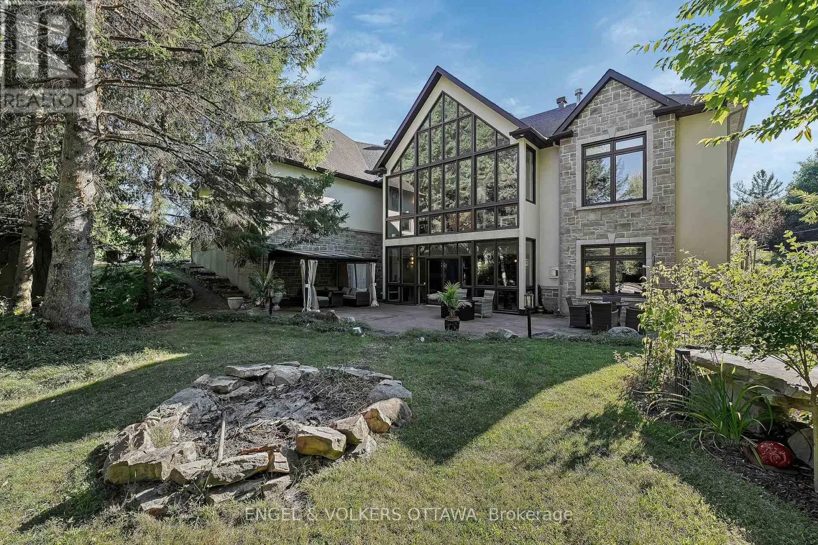 1836 WHITEMARSH CRESCENT