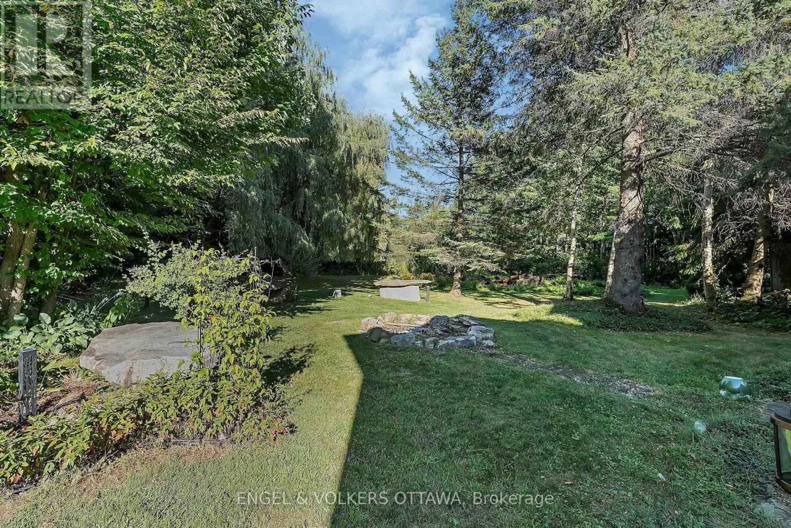 1836 WHITEMARSH CRESCENT
