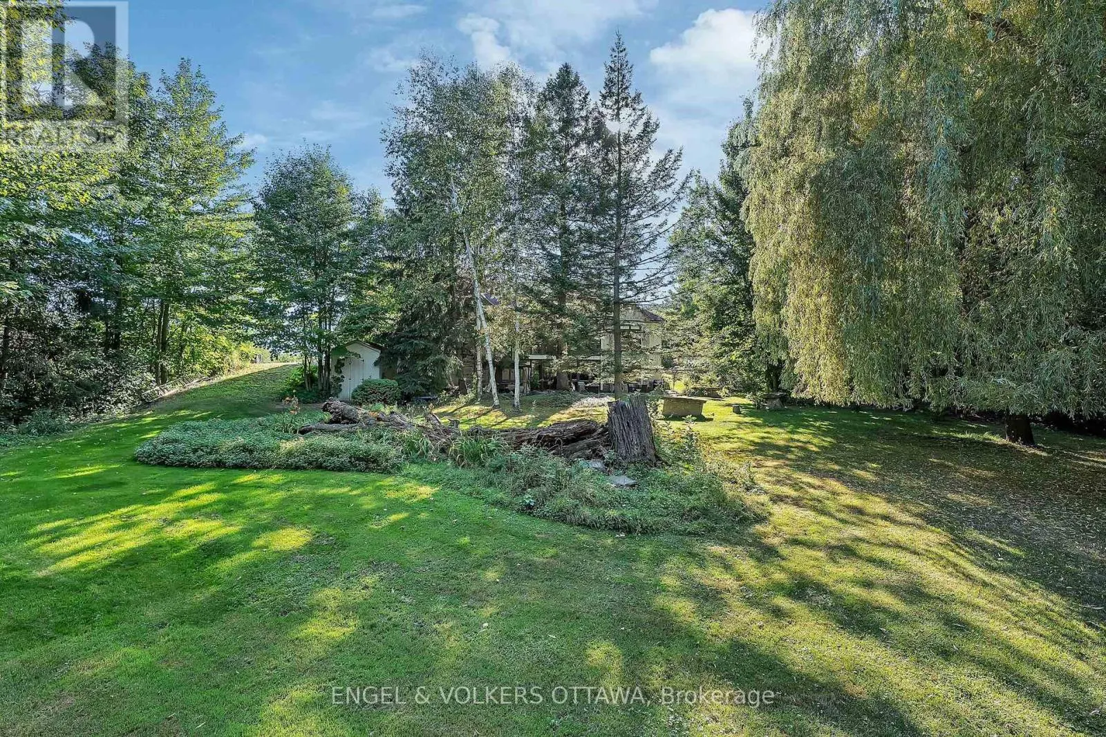 1836 WHITEMARSH CRESCENT