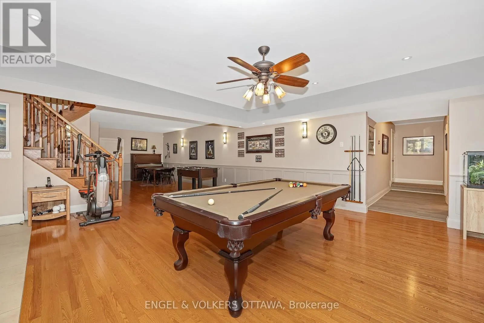 1836 WHITEMARSH CRESCENT