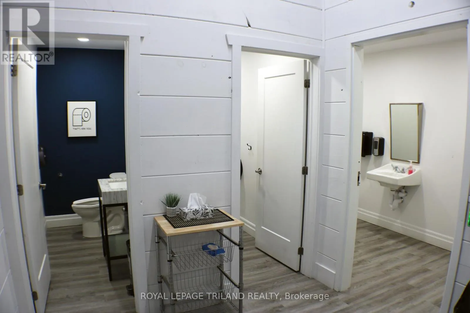 102-103 - 613 TALBOT STREET, #102-103
