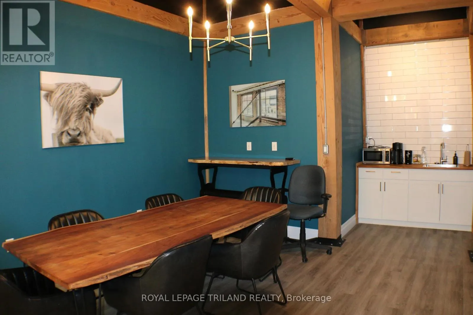 102-103 - 613 TALBOT STREET, #102-103