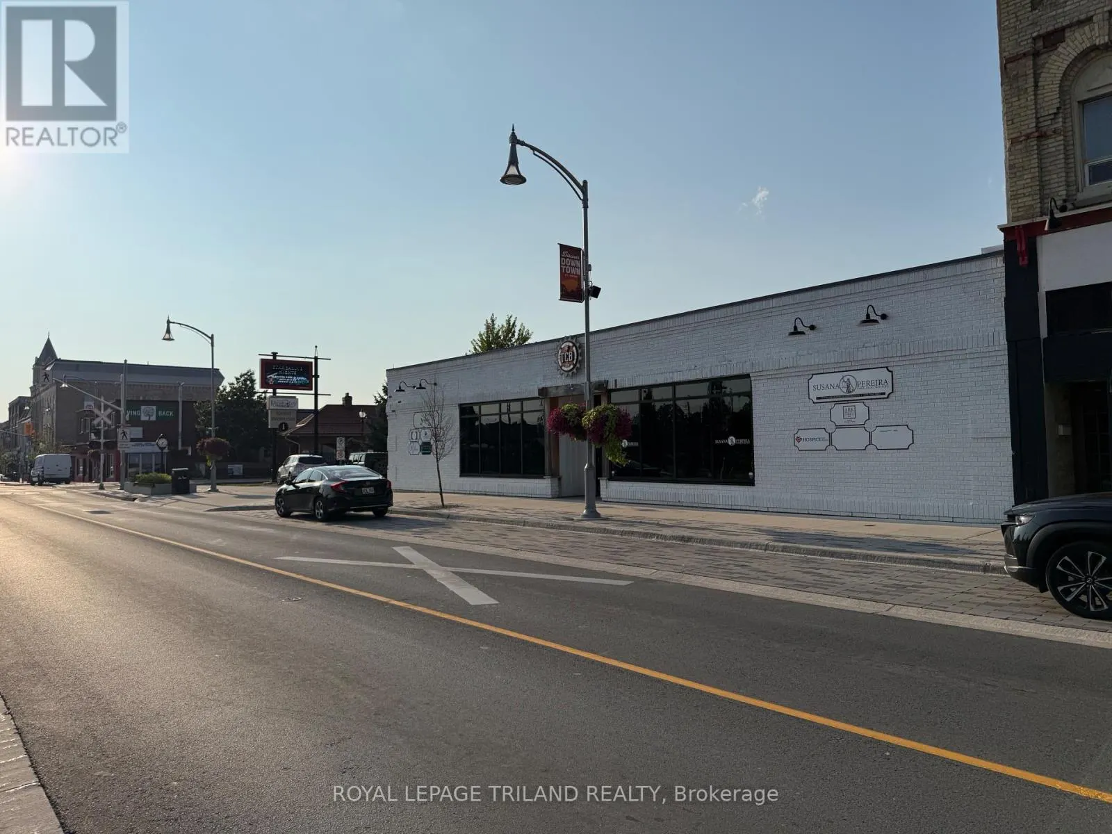 102-103 - 613 TALBOT STREET, #102-103