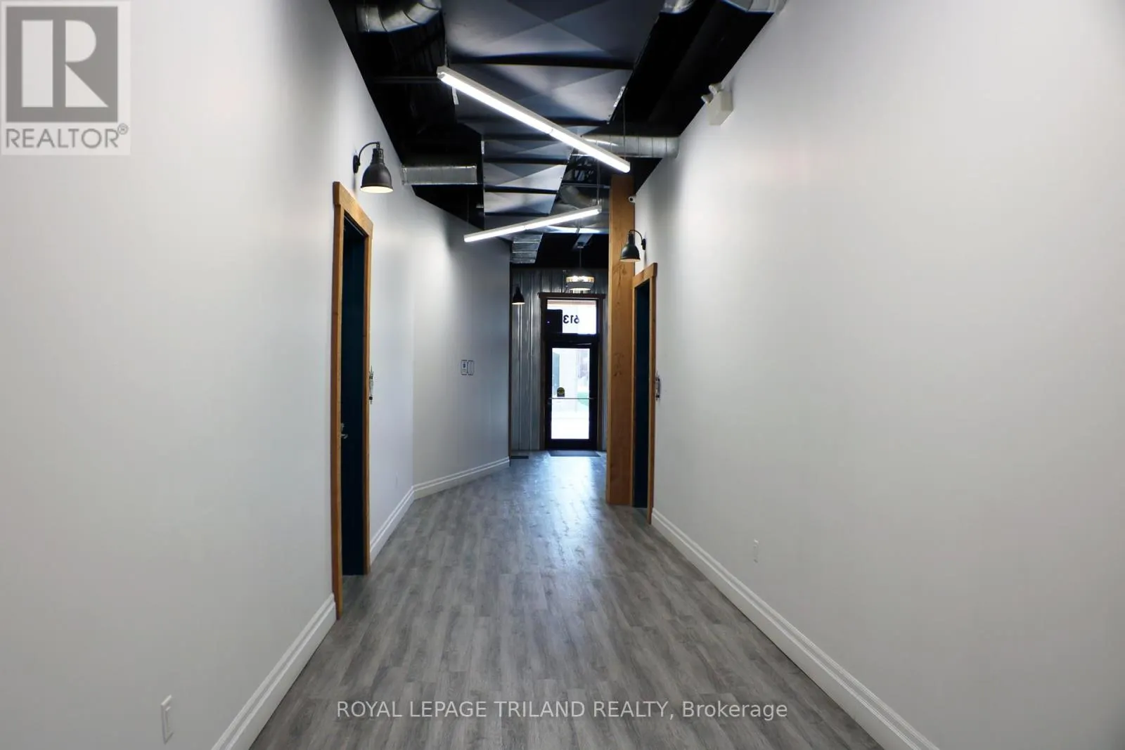 102-103 - 613 TALBOT STREET, #102-103