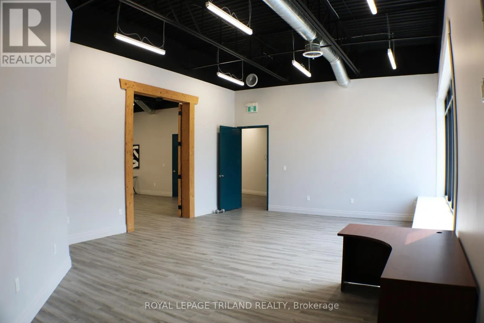 102-103 - 613 TALBOT STREET, #102-103