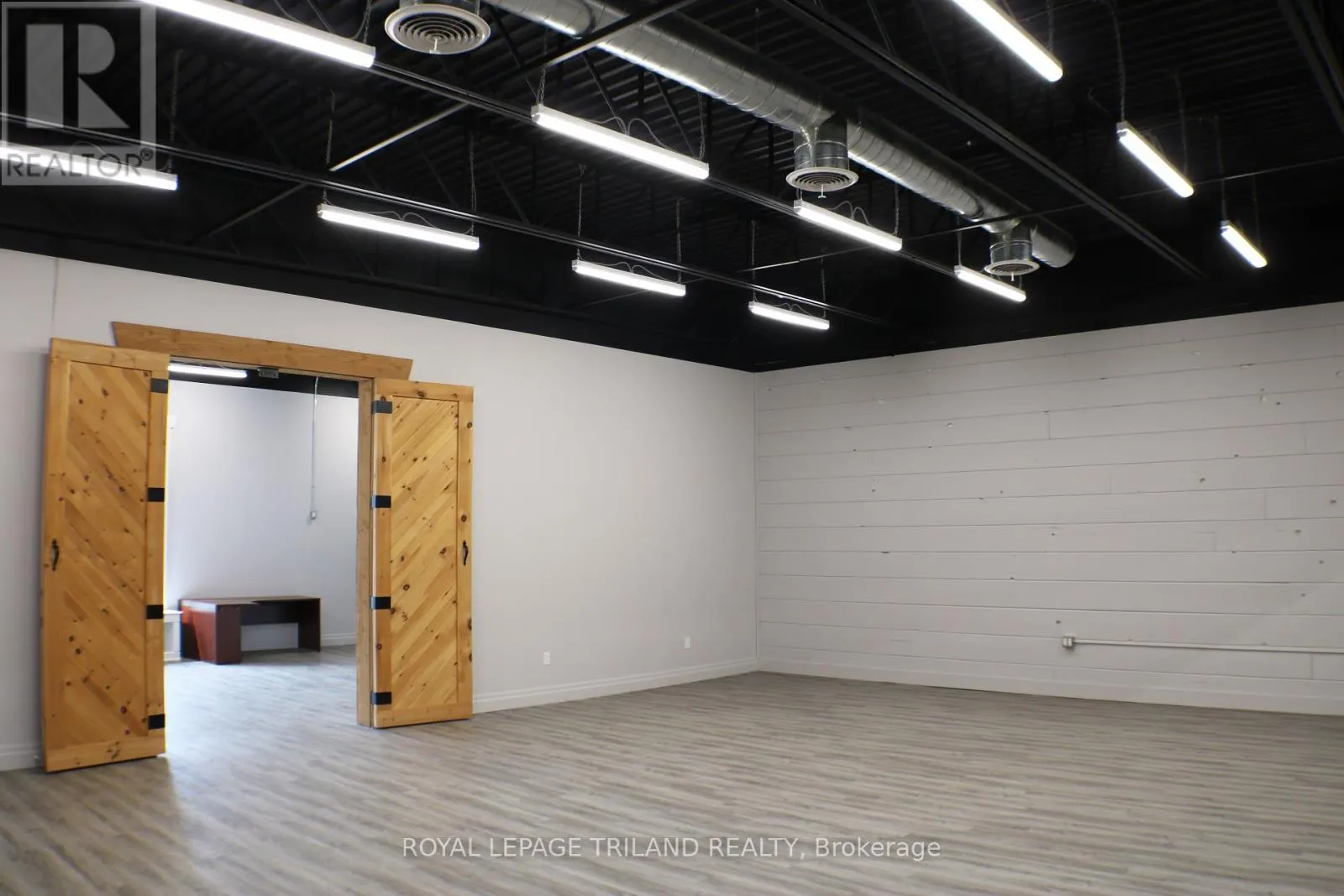 102-103 - 613 TALBOT STREET, #102-103