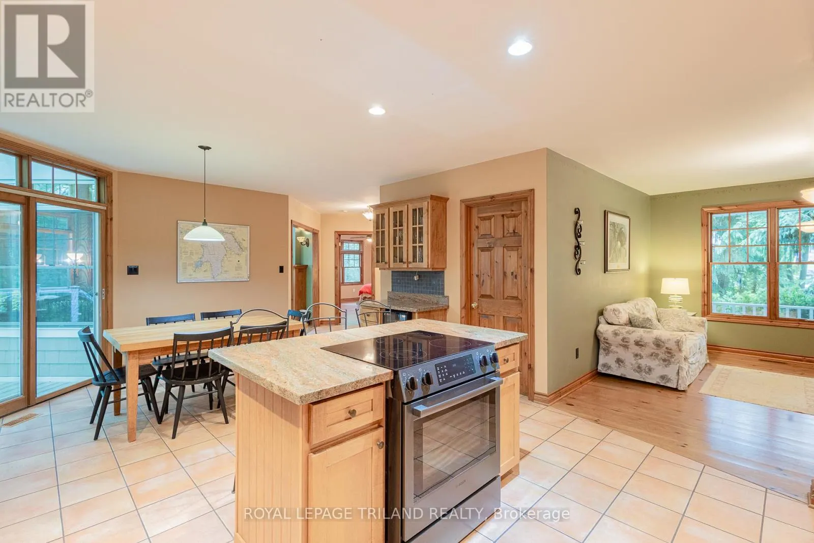 10221 SHORELINE DRIVE