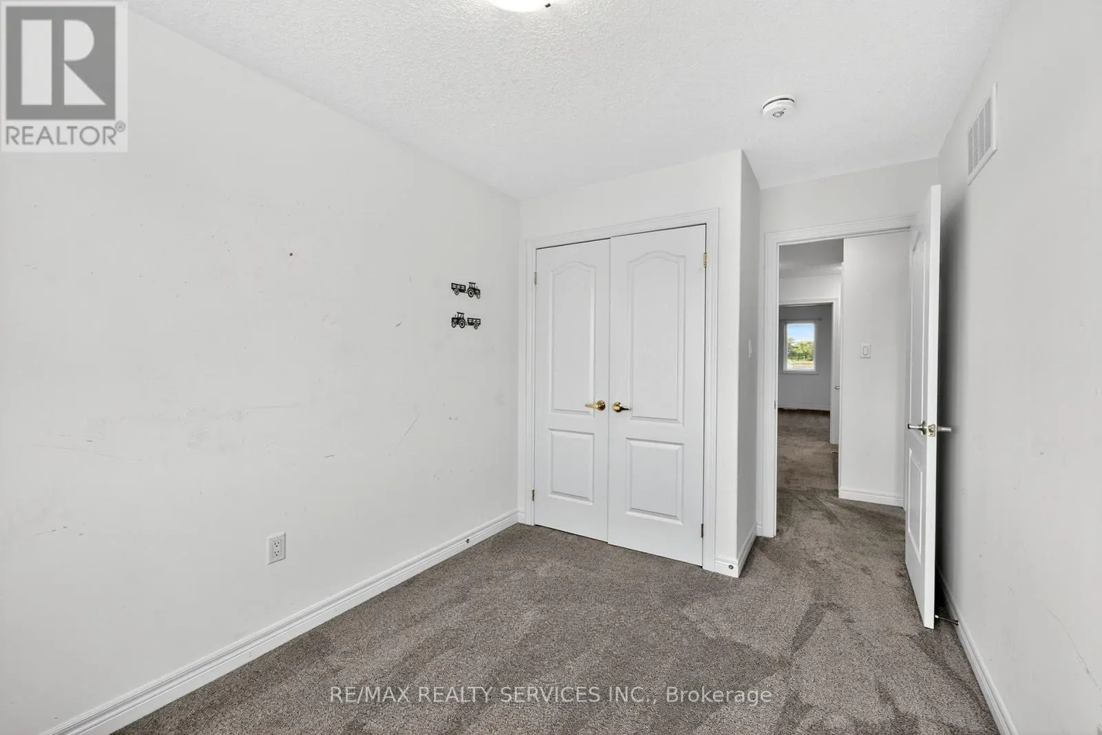 119 STAN BAKER BOULEVARD