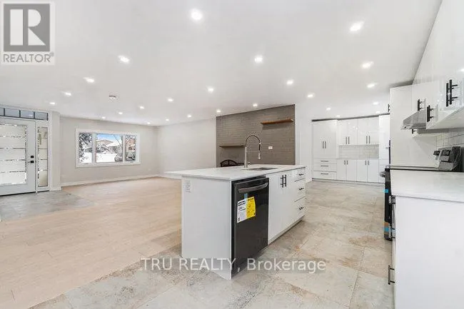 39 SUNNYCREST DRIVE