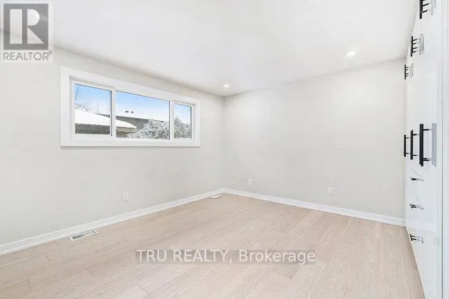 39 SUNNYCREST DRIVE