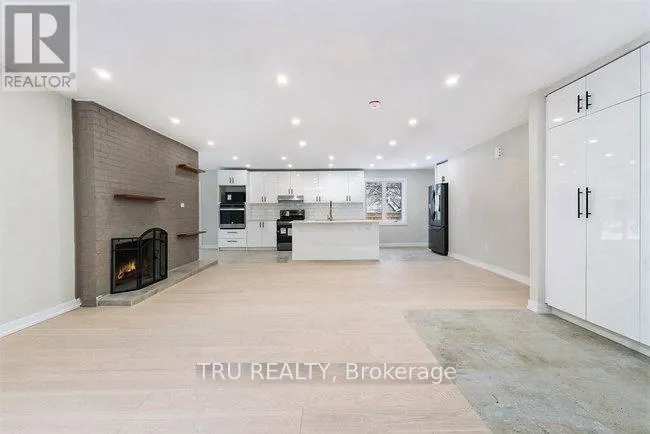 39 SUNNYCREST DRIVE