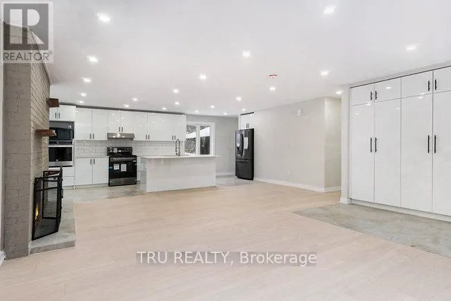 39 SUNNYCREST DRIVE