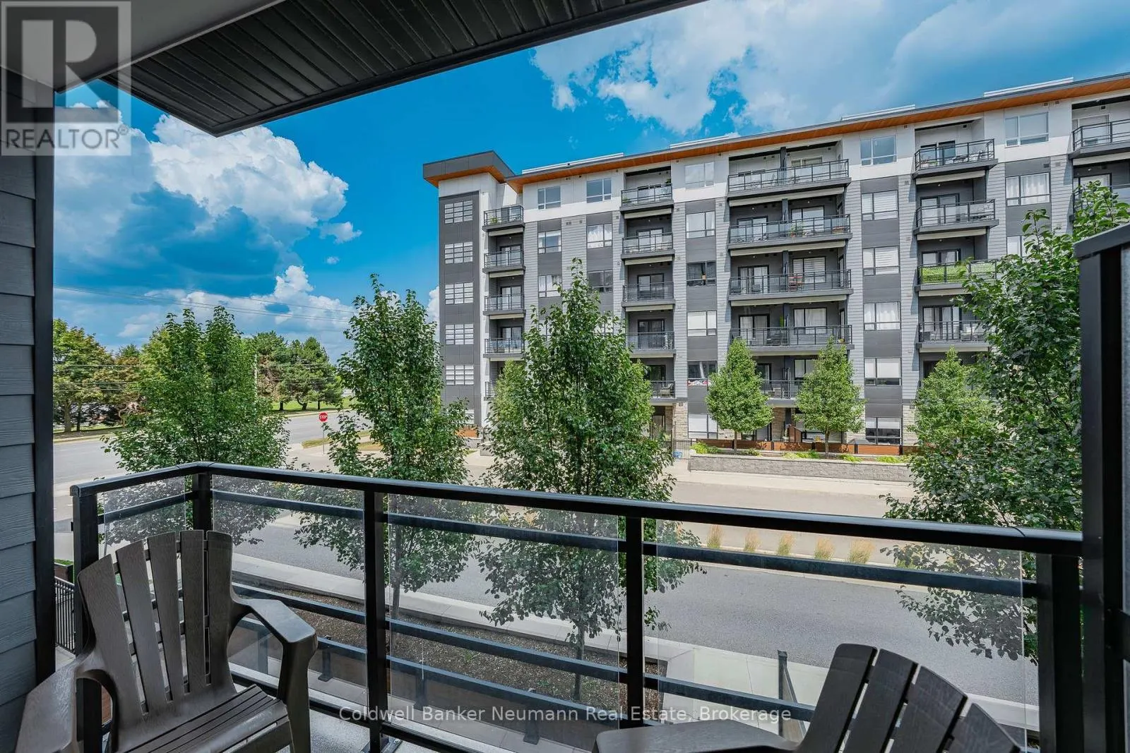 210 - 247 NORTHFIELD DRIVE E, #210
