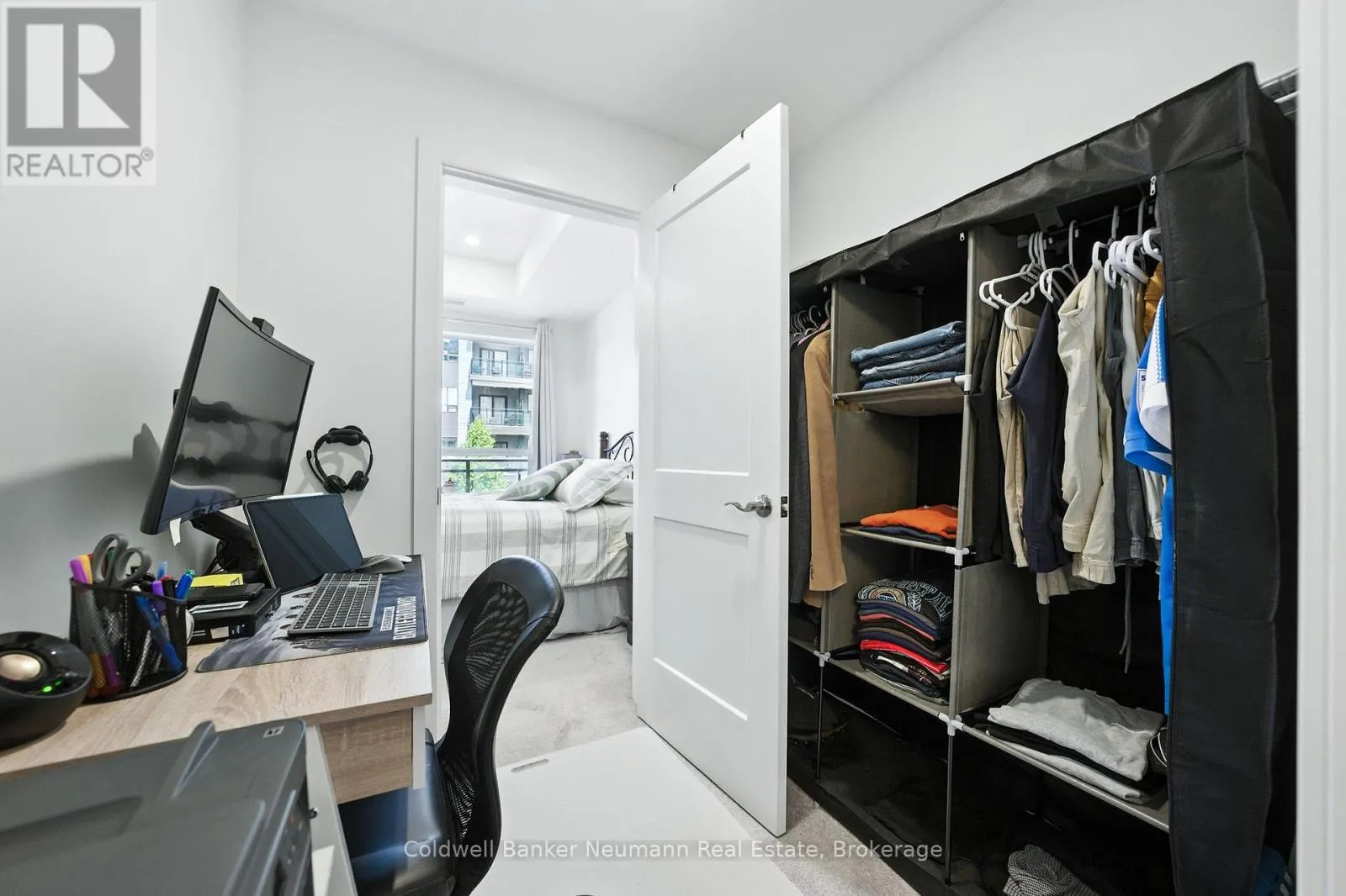 210 - 247 NORTHFIELD DRIVE E, #210
