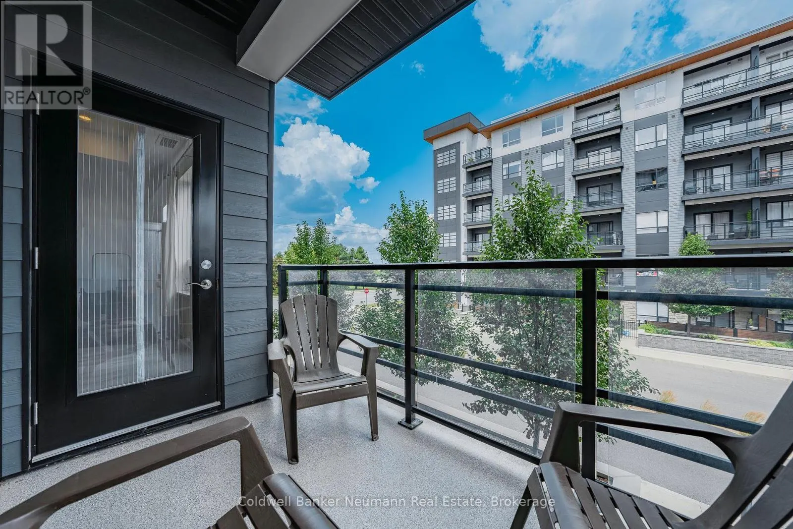 210 - 247 NORTHFIELD DRIVE E, #210