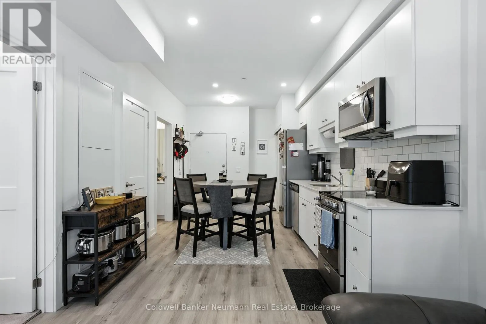 210 - 247 NORTHFIELD DRIVE E, #210